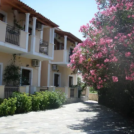 Apartahotel Antonio 3*