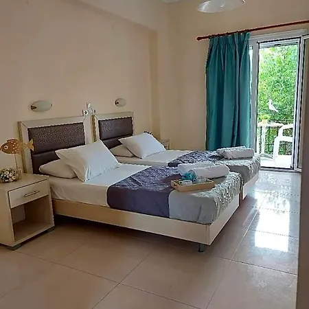 Antonio Apartmanhotel Alikanász